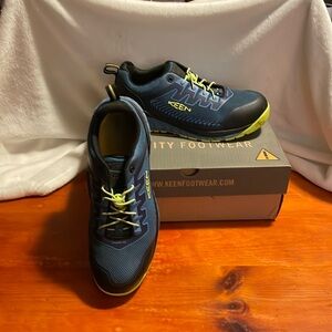 Keen Arvada size 12EE